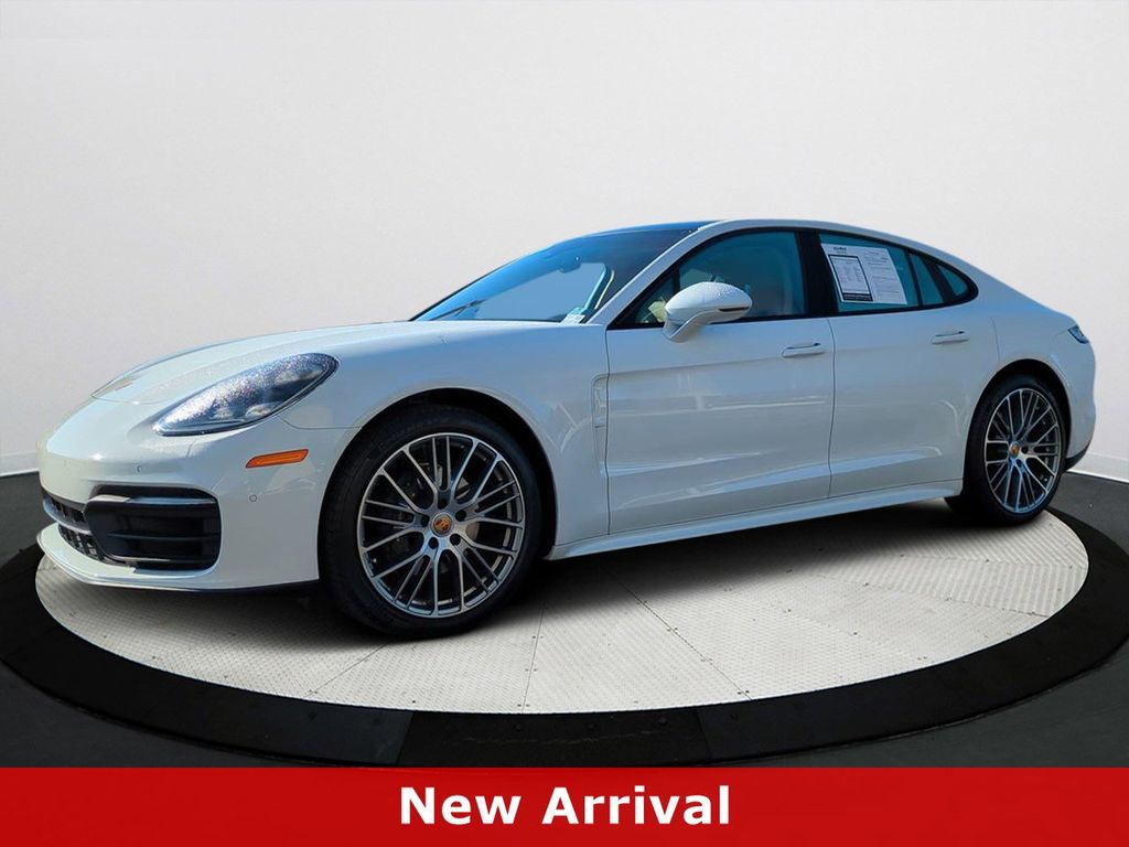2022 Porsche Panamera Platinum Edition's photo