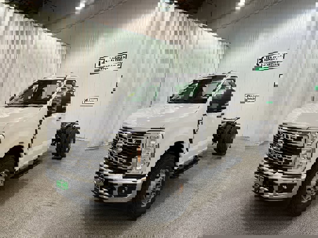 2025 Ford F-350 XL photo 4