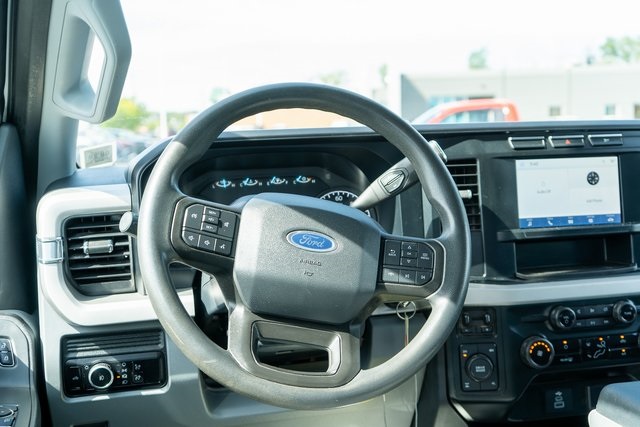 2023 Ford F-250 XL photo 9