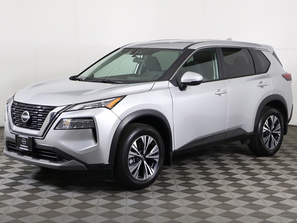 2022 Nissan Rogue SV photo 4