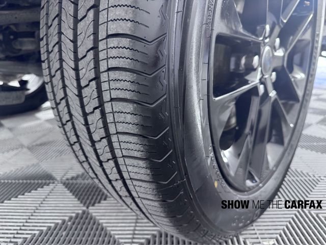 2024 Jeep Wrangler Sahara 4xe photo 12