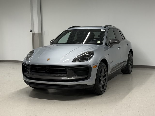 2023 Porsche Macan T