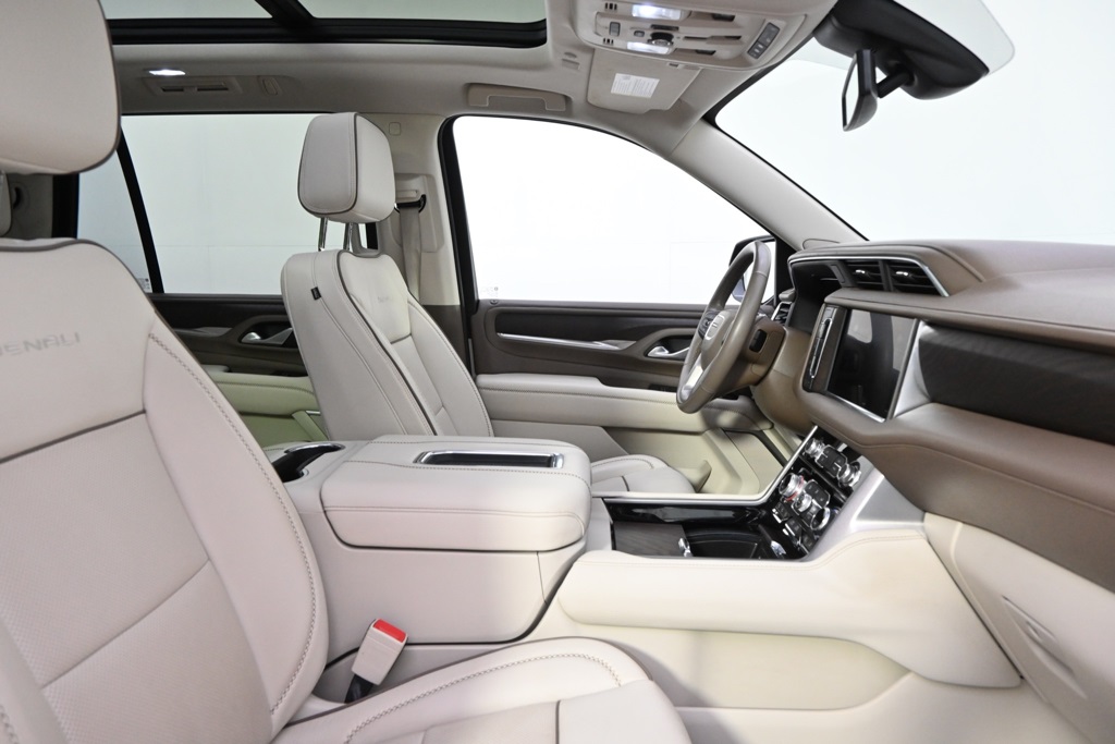 2022 Gmc Yukon Denali photo 15