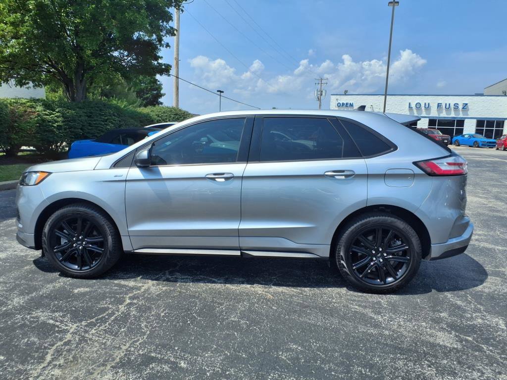 2024 Ford Edge ST-Line photo 26