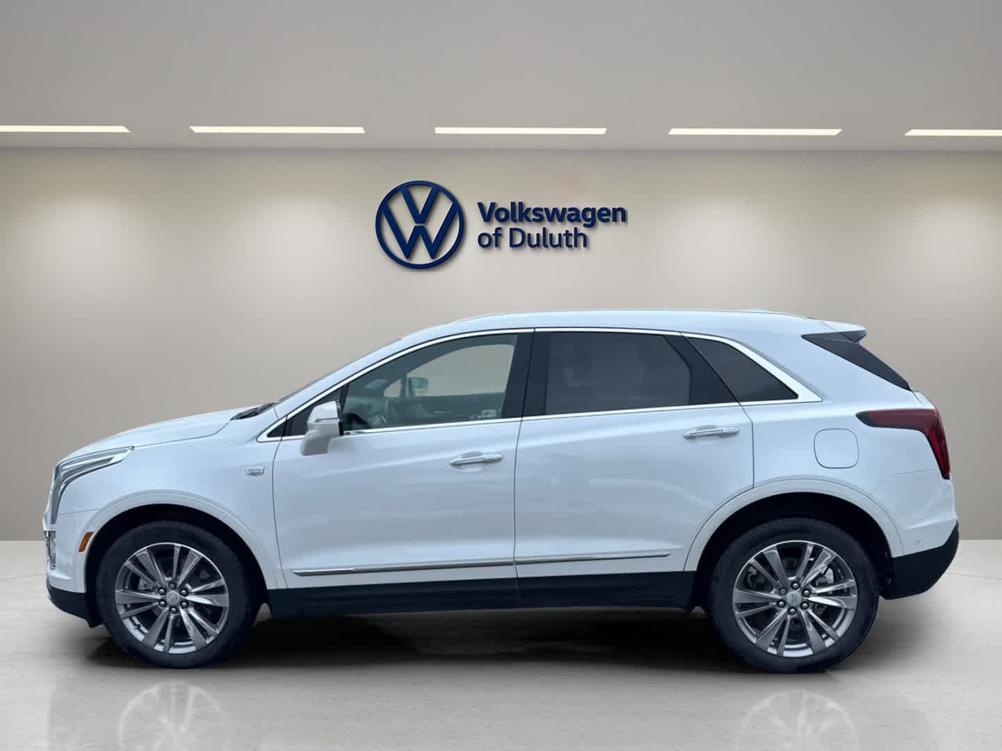 Used 2023 Cadillac XT5 Premium Luxury with VIN 1GYKNFRS7PZ162662 for sale in Hermantown, Minnesota