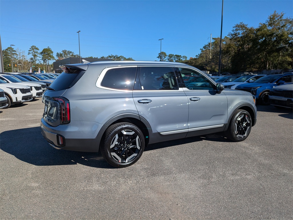 2025 Kia Telluride EX photo 2