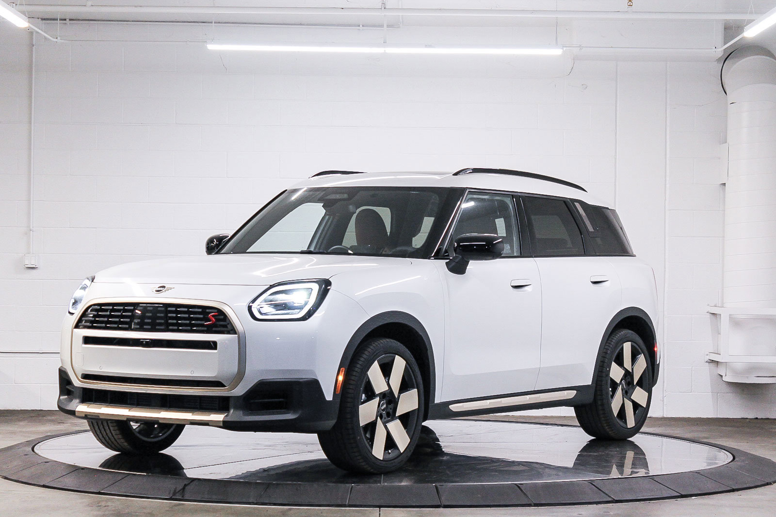 2025 Mini Countryman S ALL4 photo 3