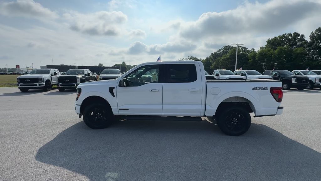 2025 Ford F-150 XLT photo 5