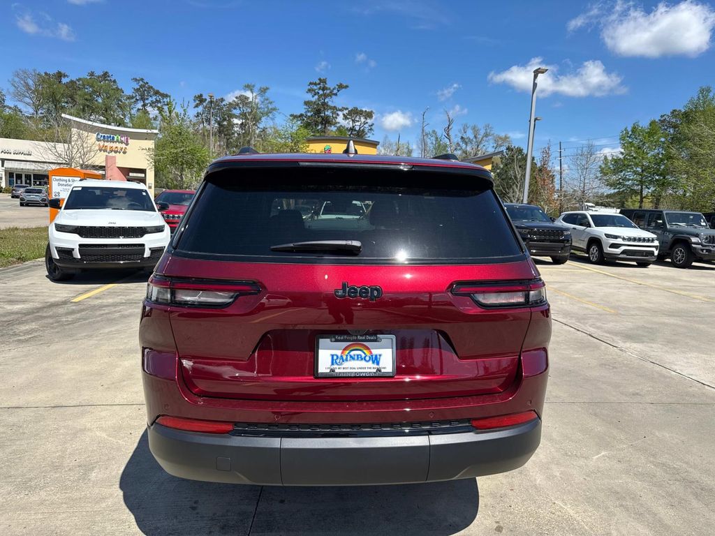 2025 Jeep Grand Cherokee Altitude X photo 5
