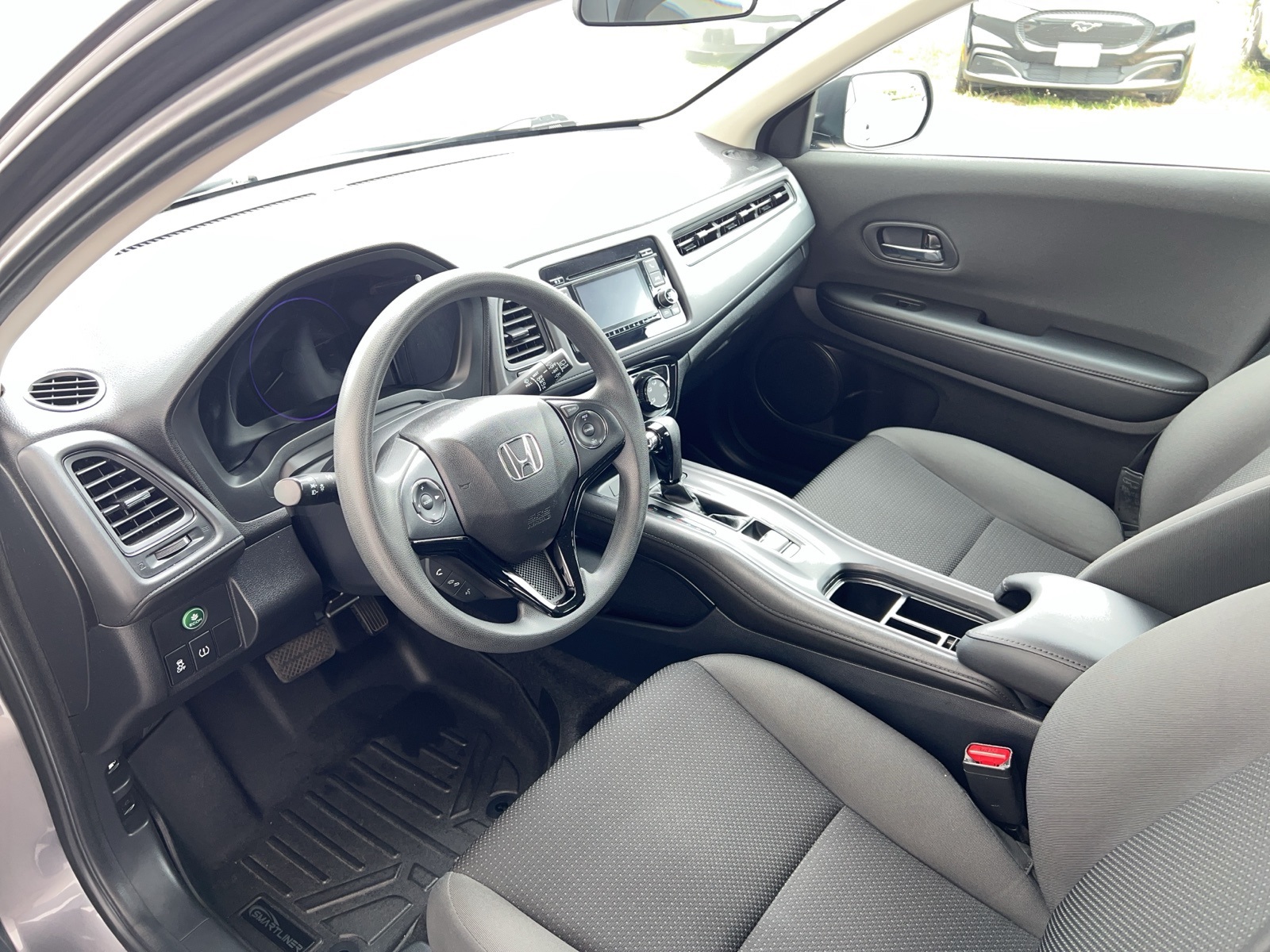2021 Honda HR-V LX photo 11