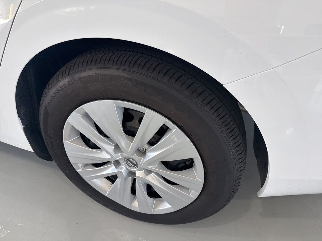 2024 Nissan Sentra S photo 11