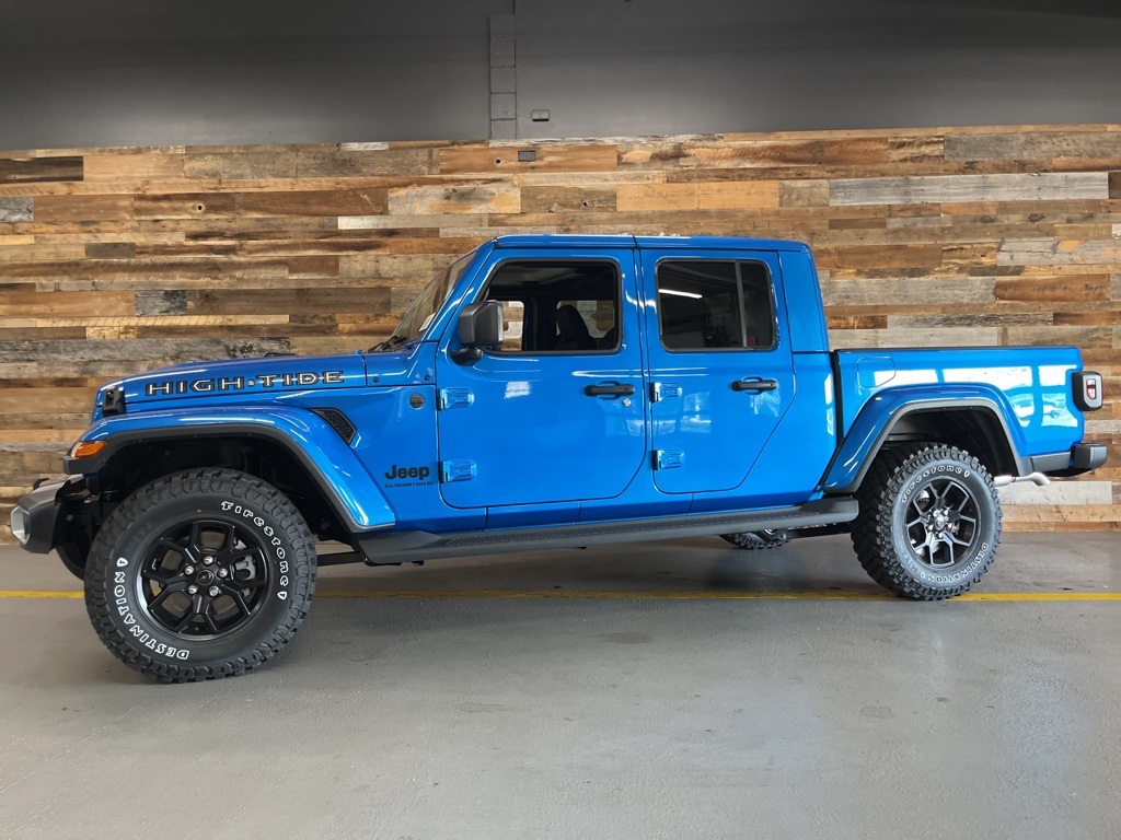 2025 Jeep Gladiator Sport photo 9