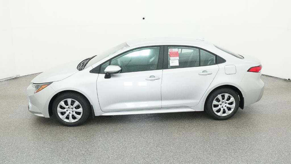 2025 Toyota Corolla LE photo 7