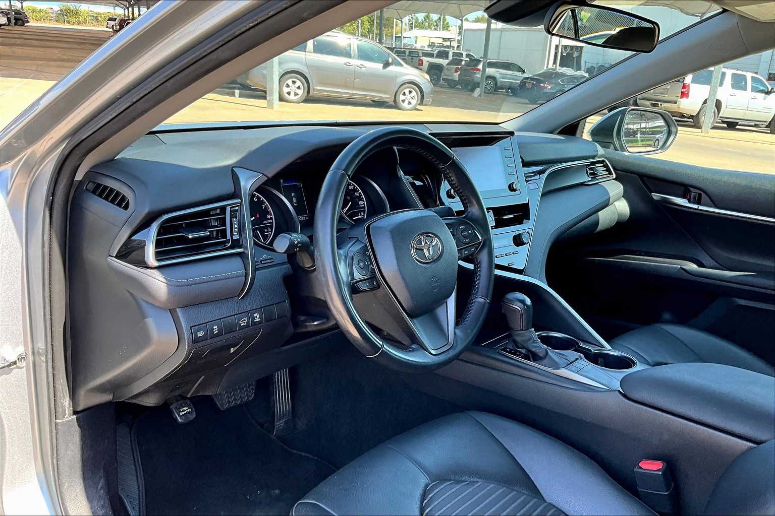 2023 Toyota Camry SE photo 14
