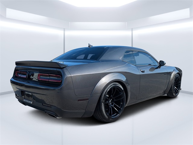 2023 Dodge Challenger R/T Scat Pack Widebody photo 3