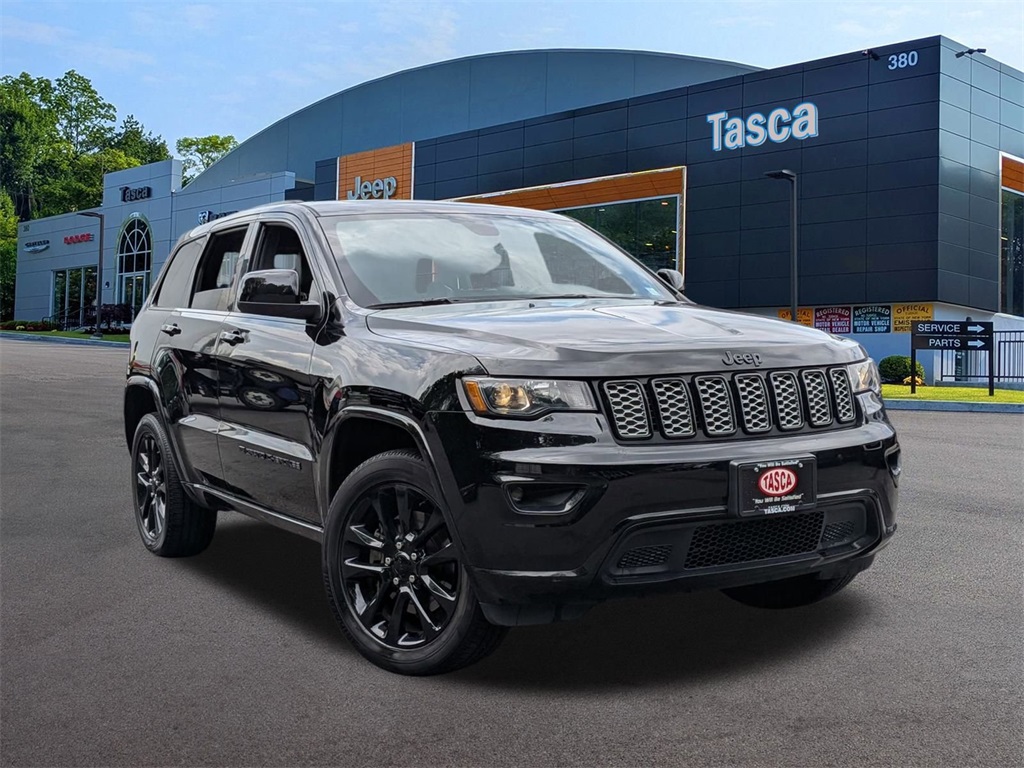 Used 2022 Black Jeep Laredo X image 1