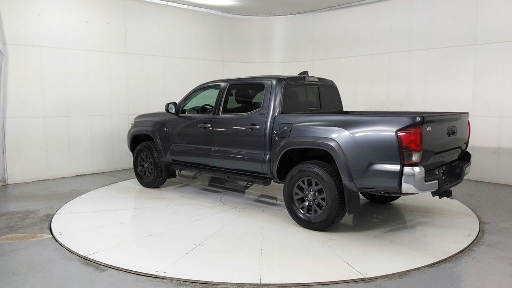 2023 Toyota Tacoma SR5 photo 3