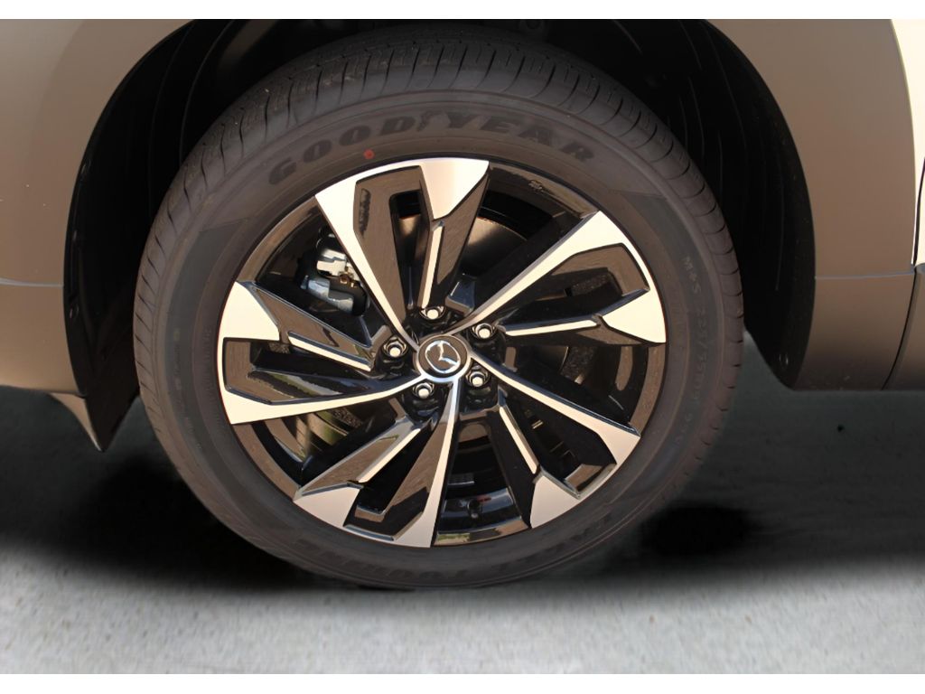 2025 Mazda CX-50 Premium Plus photo 8