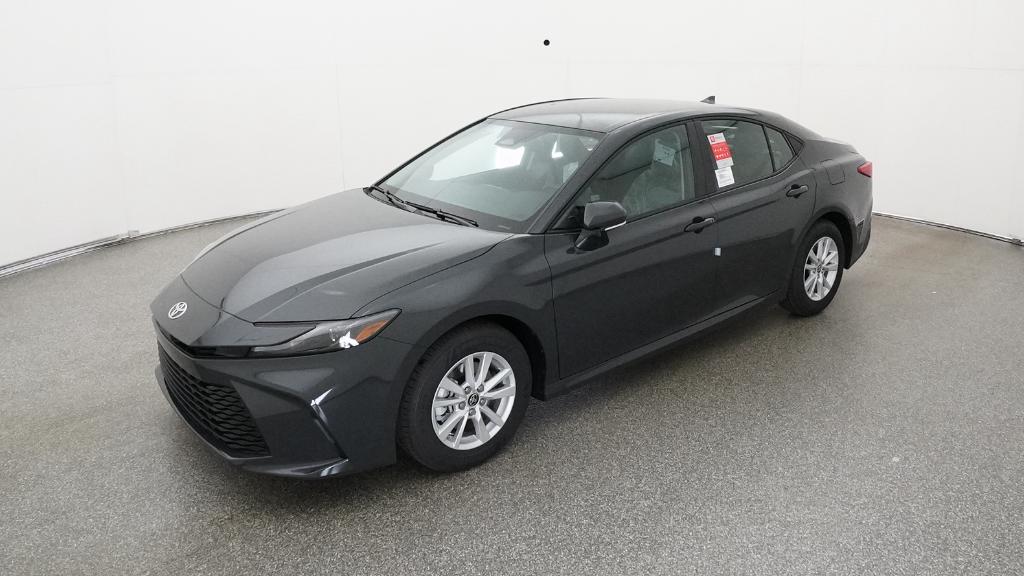 2026 Toyota Camry LE's photo