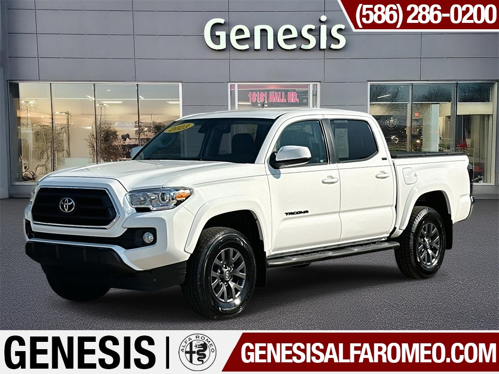 2023 Toyota Tacoma SR5's photo