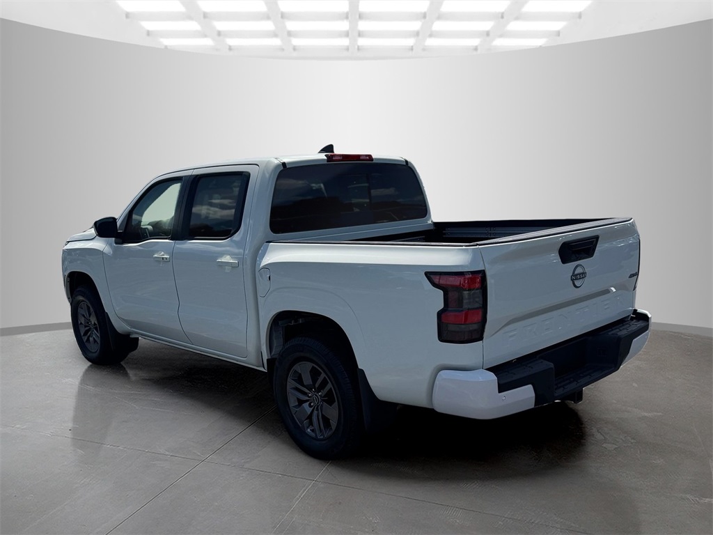 2025 Nissan Frontier Crew Cab SV photo 3