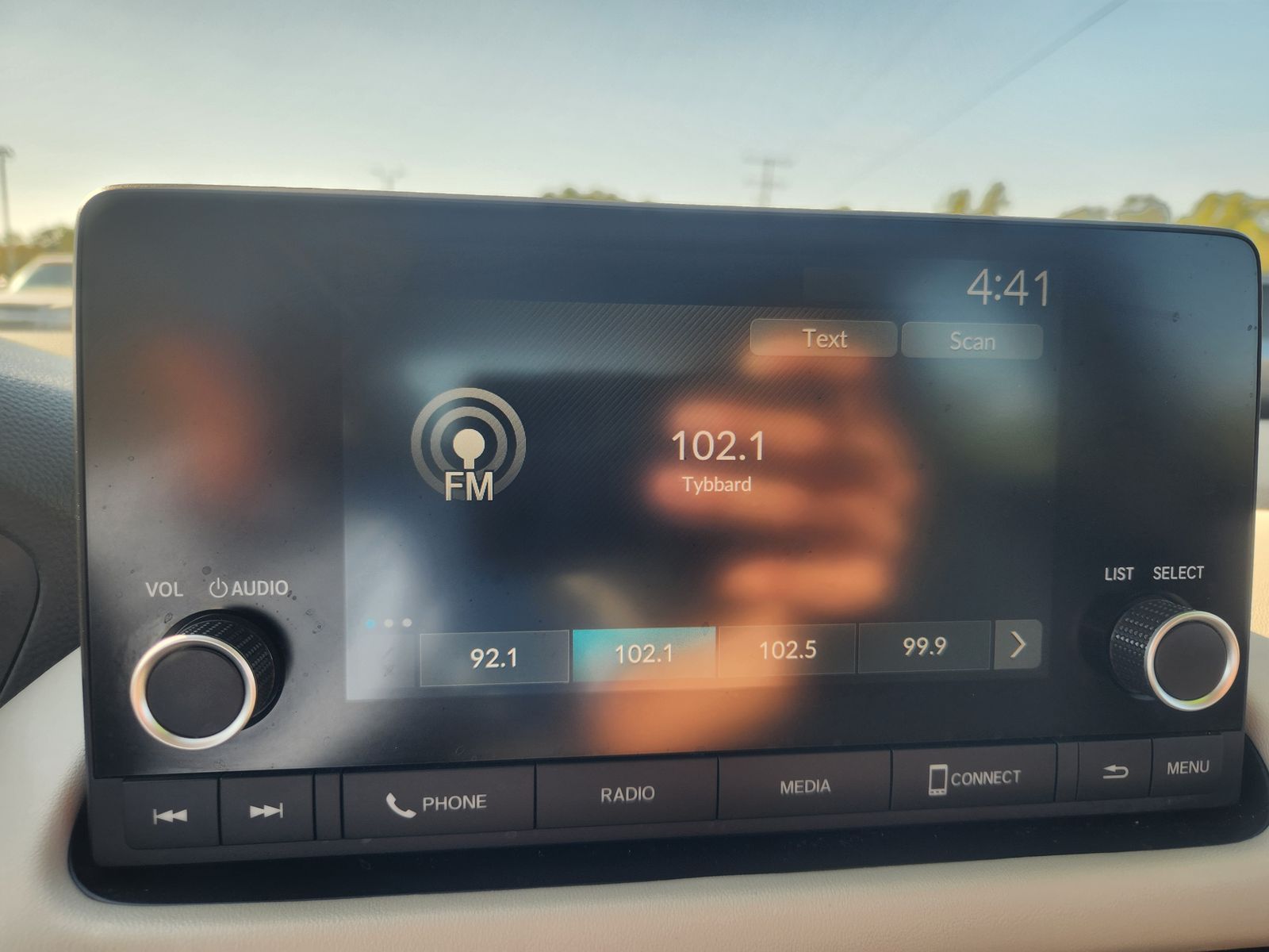 2023 Honda HR-V LX photo 21