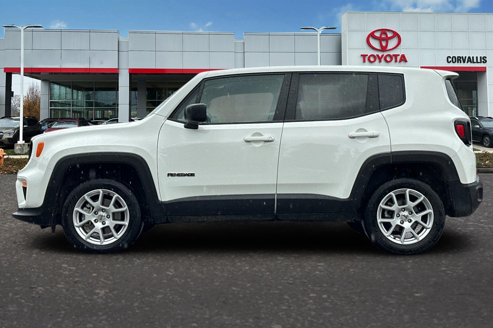 2023 Jeep Renegade Latitude Upland photo 6
