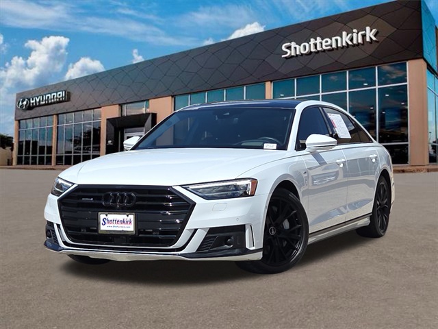 2021 Audi A8 Base's photo