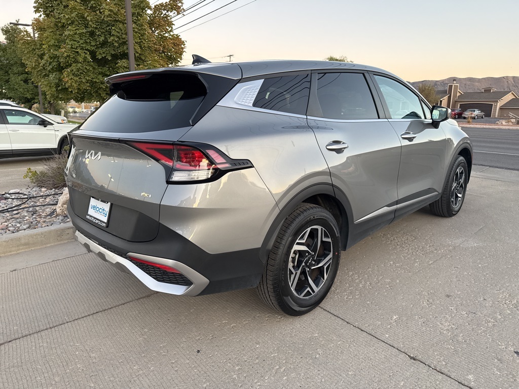 2023 Kia Sportage LX photo 3