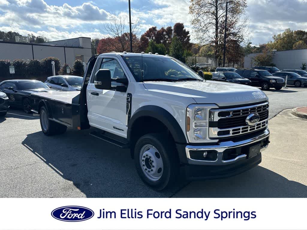 2024 Ford F-450 Super Duty Chassis Cab XL's photo