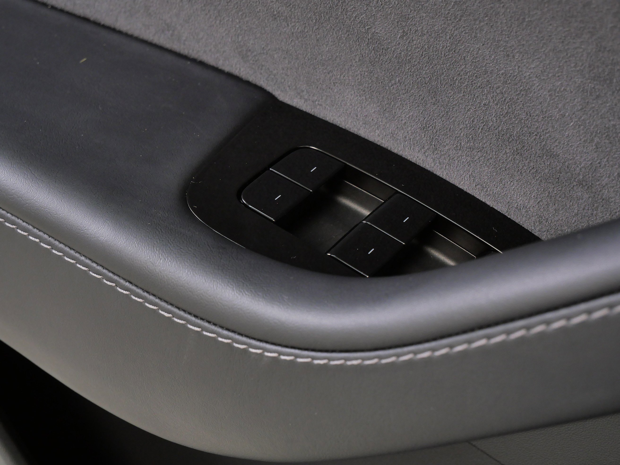 2021 Tesla Model Y Long Range photo 26