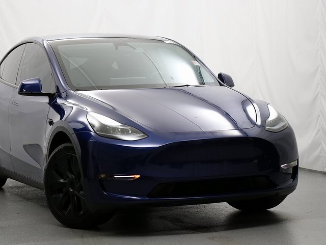 Used 2024 Tesla Model Y Long Range with VIN 7SAYGAEE2RF161797 for sale in Wheeling, IL