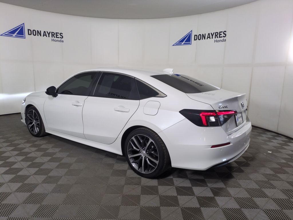 2023 Honda Civic Touring photo 3