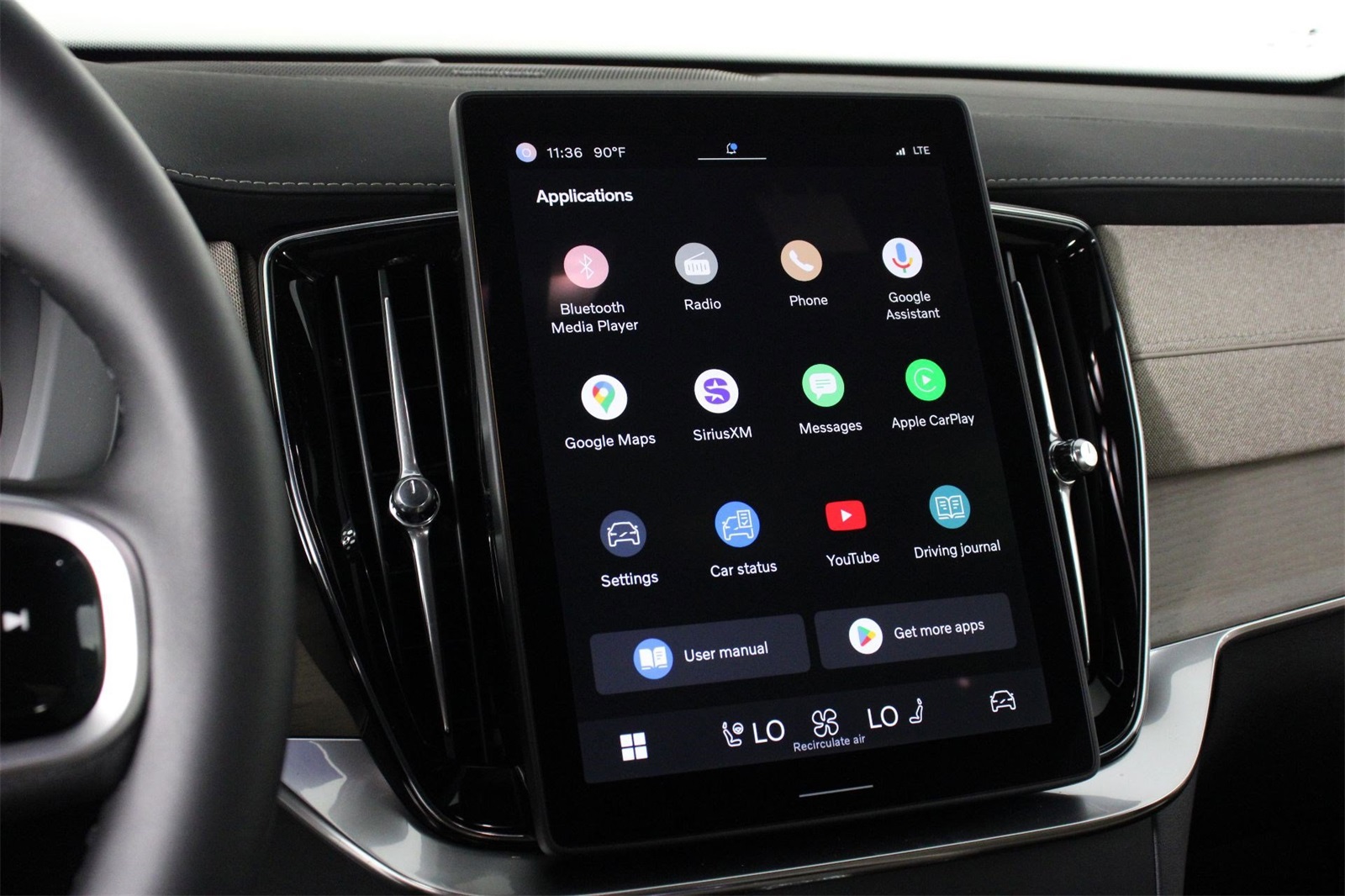 2025 Volvo XC90 Plus photo 4