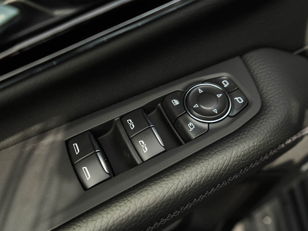 2025 Gmc Yukon Denali photo 16
