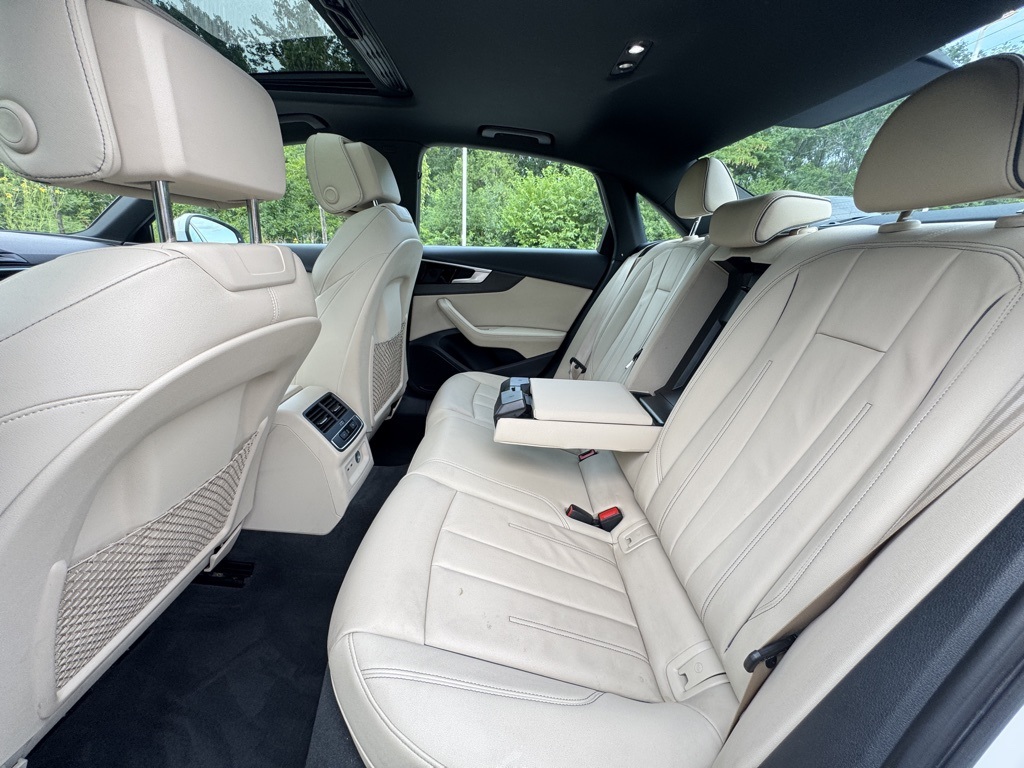 2022 Audi A4 45 S line Premium Plus Quattro photo 23
