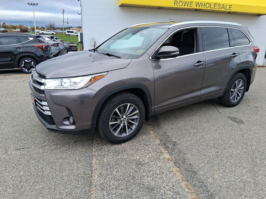 2018 Toyota Highlander XLE photo 3