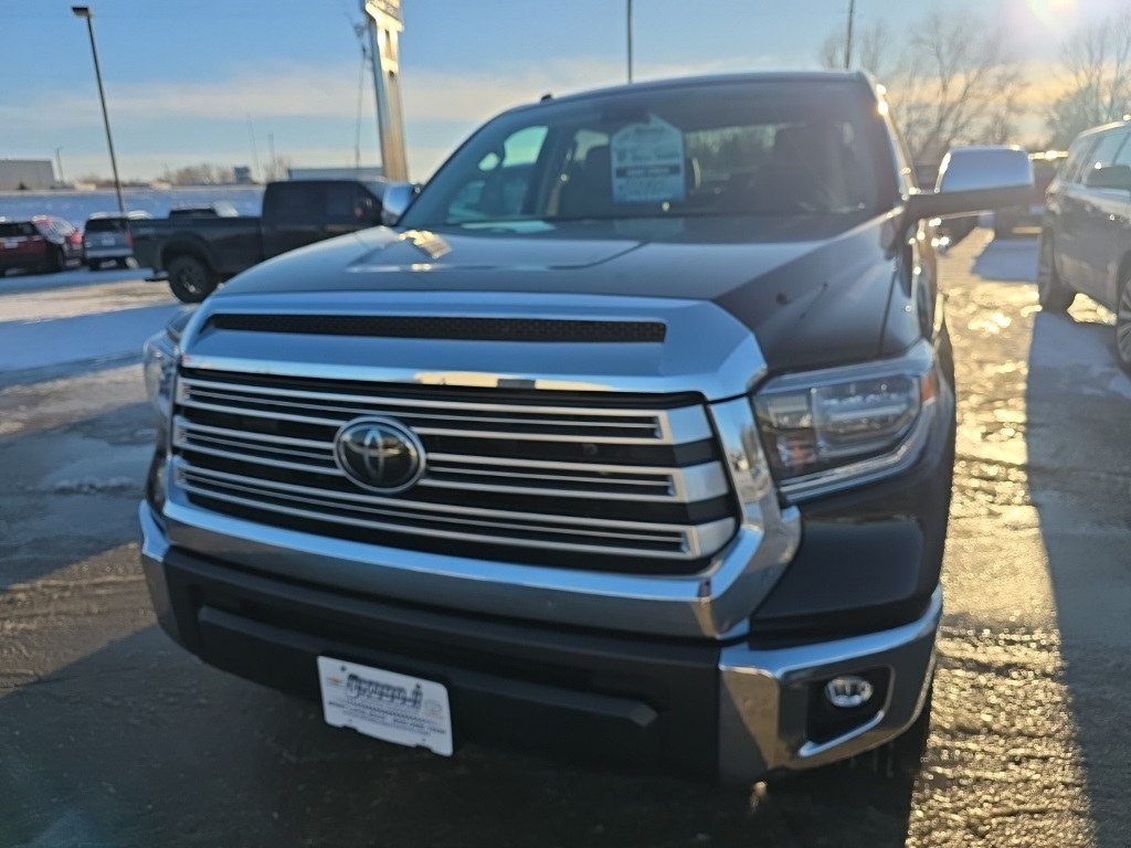 2018 Toyota Tundra Limited's photo