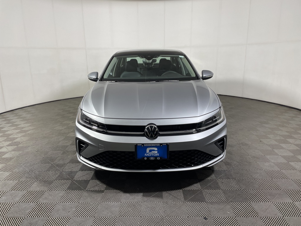 2025 Volkswagen Jetta 1.5T SEL photo 2