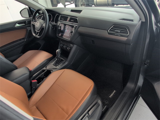 2018 Volkswagen Tiguan SEL photo 14