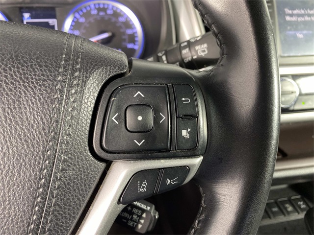 2019 Toyota Highlander SE XLE photo 10