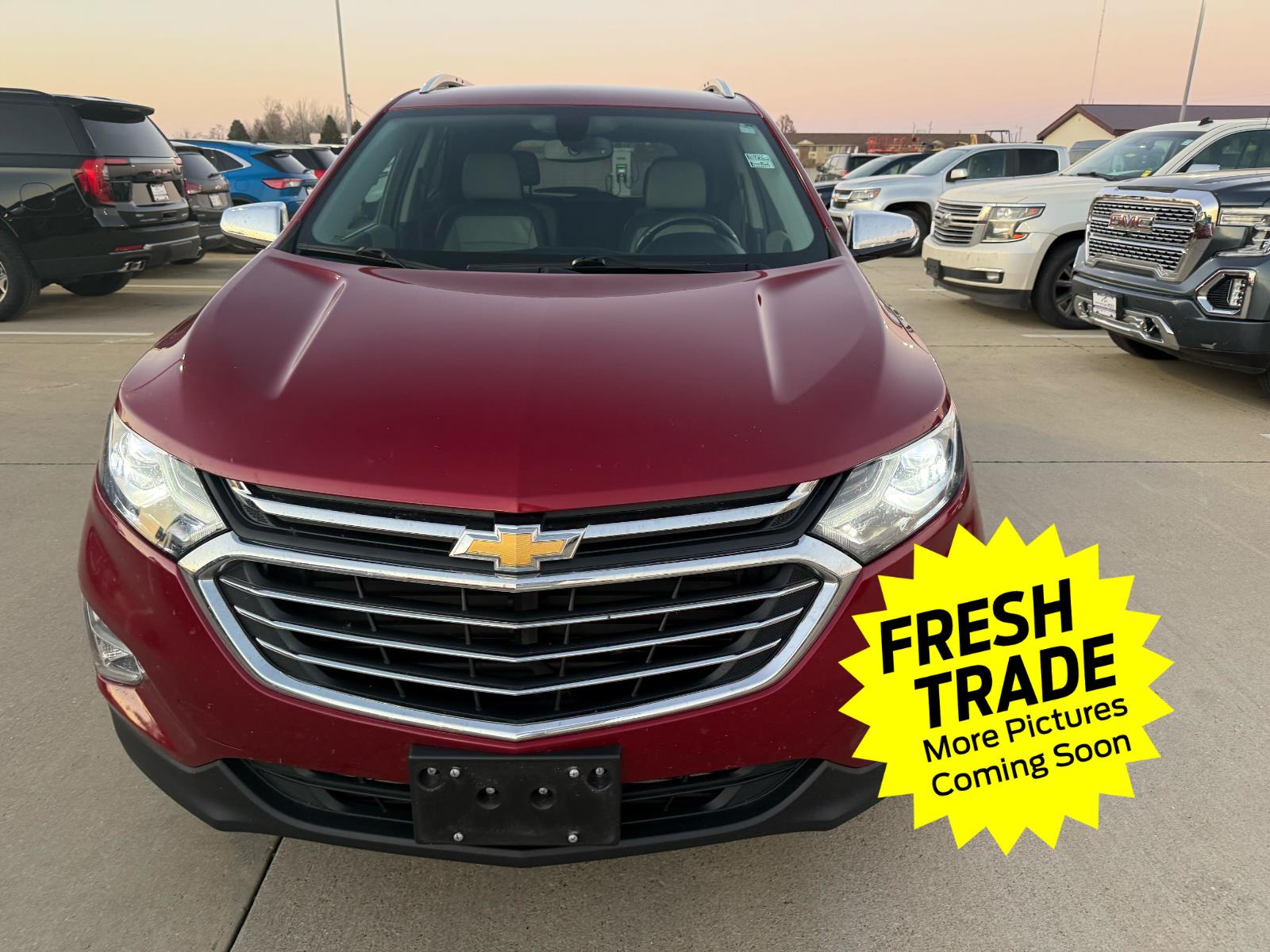 2019 Chevrolet Equinox Premier photo 2