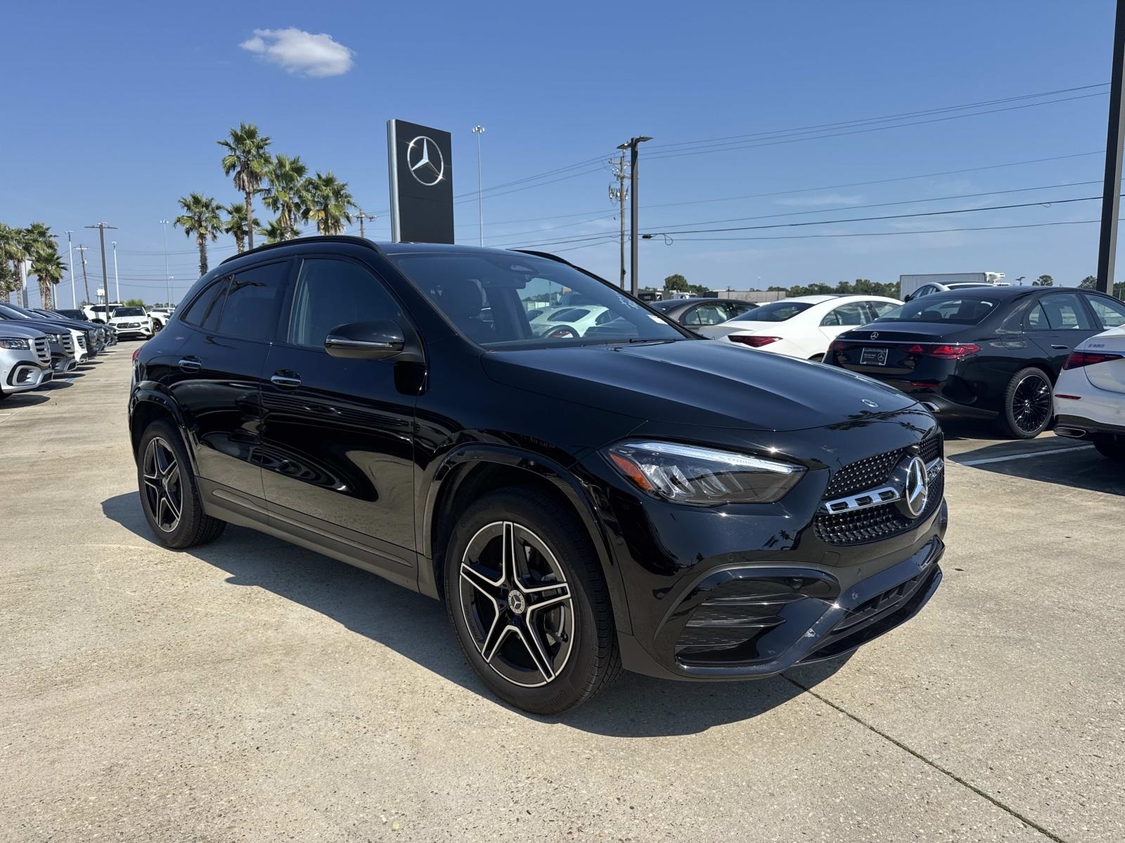 2025 Mercedes Benz GLA 250 photo 3
