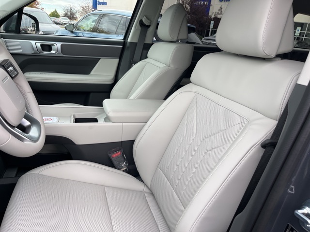2026 Hyundai Santa Fe SEL photo 8