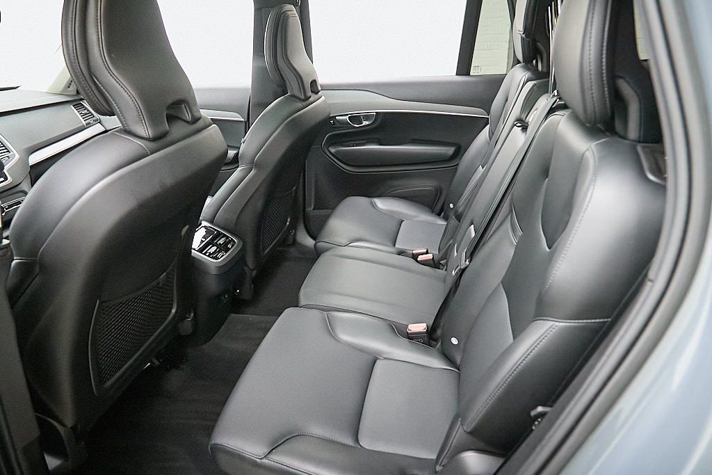 2023 VOLVO XC90 - Image 20