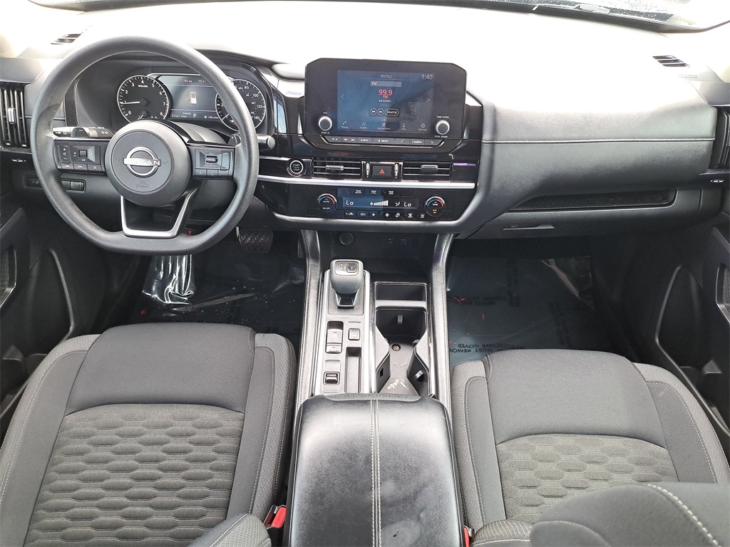 2022 Nissan Pathfinder S photo 17