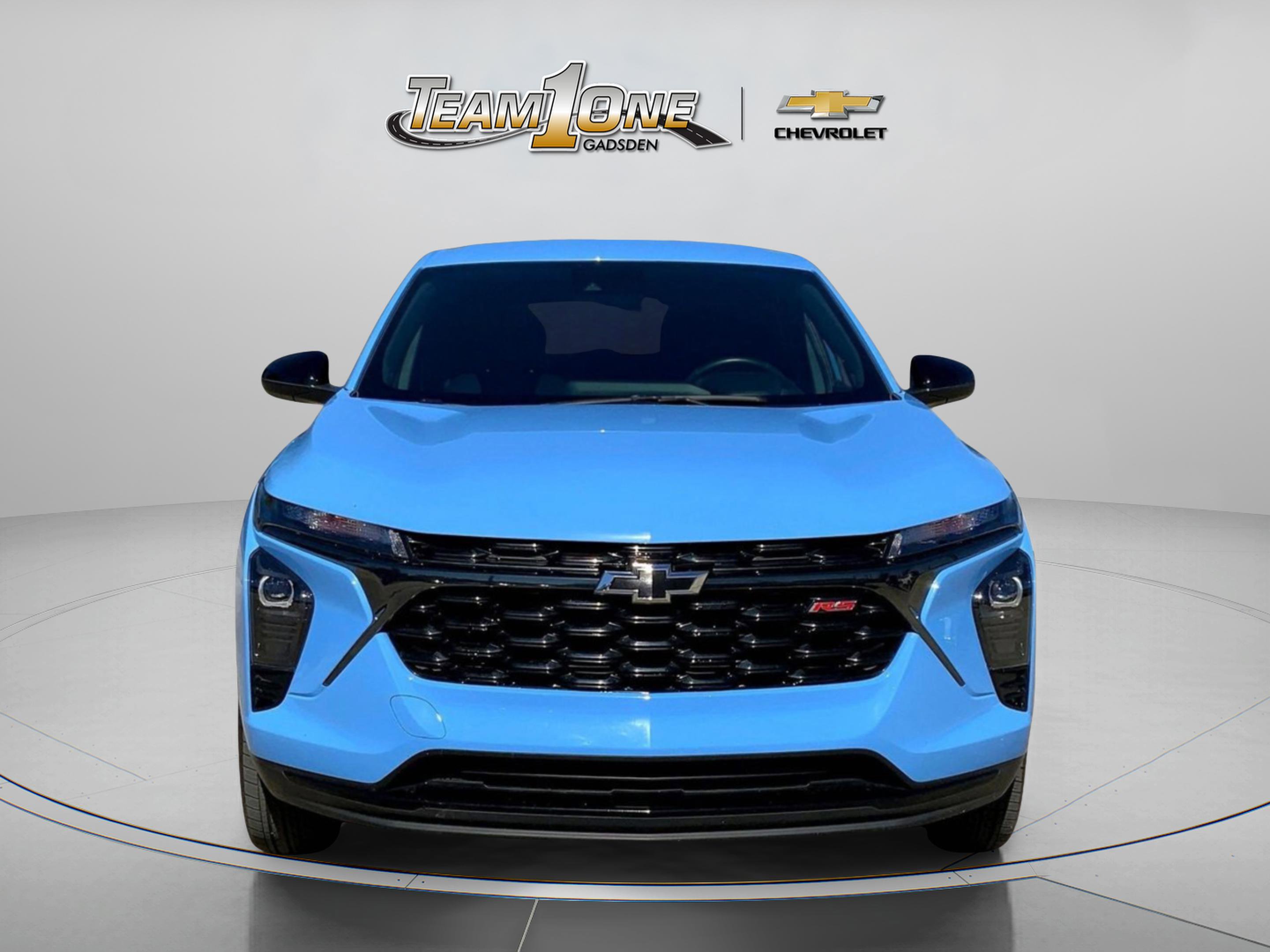 2024 Chevrolet Trax photo 2