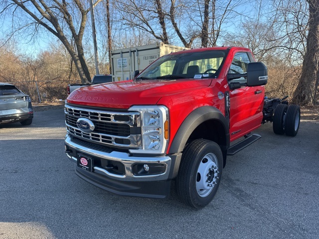 2024 Ford F-550 photo 4