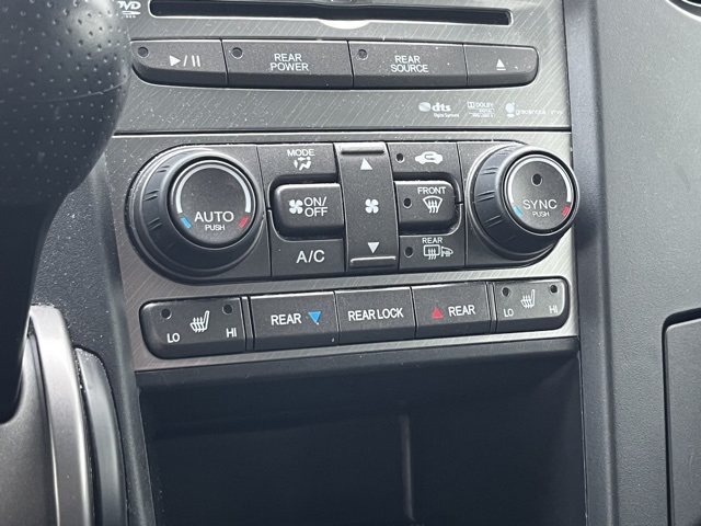 2015 Honda Pilot Touring photo 43