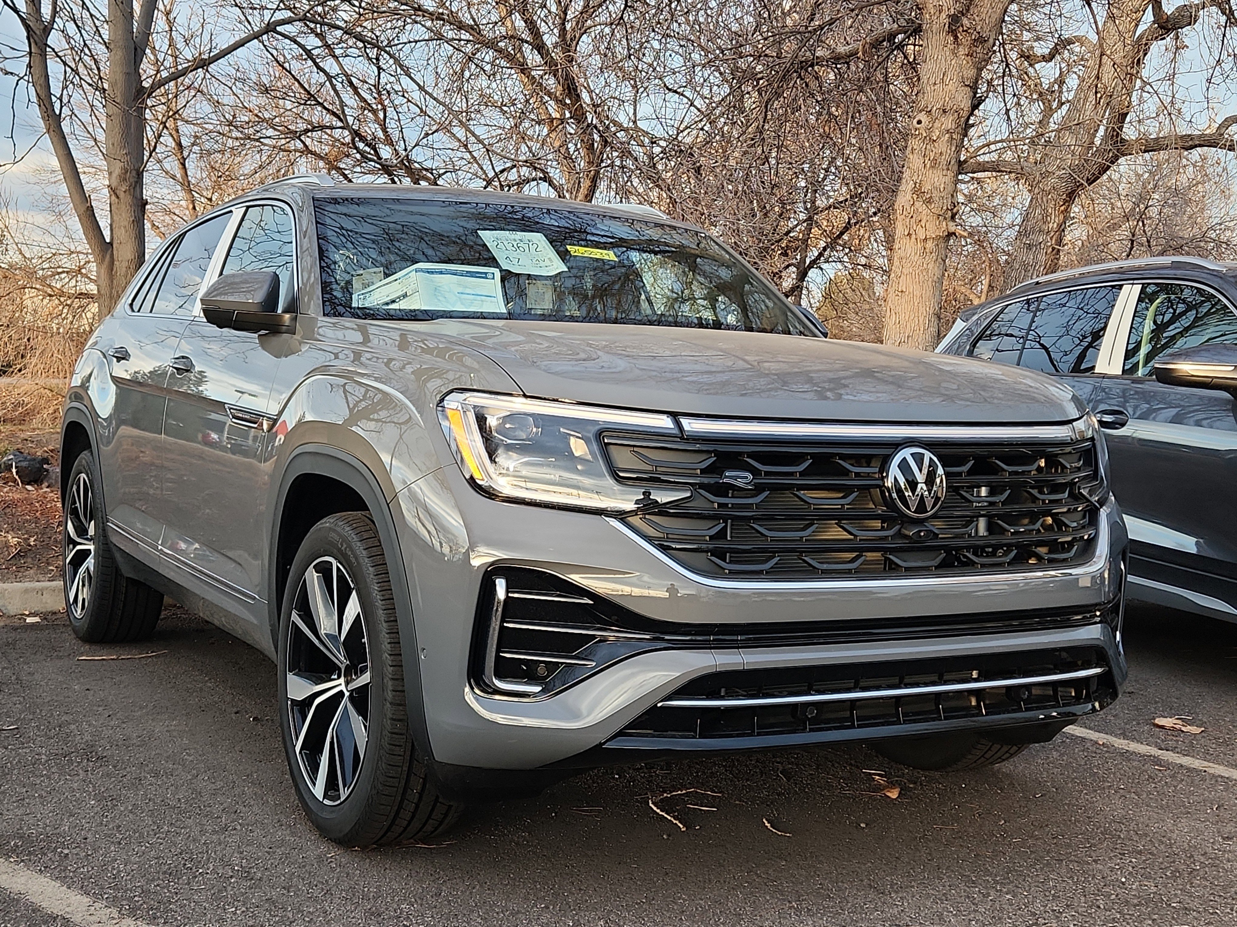 2026 Volkswagen Atlas Cross Sport SEL Premium R-LINE's photo